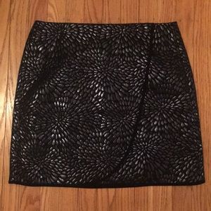 Black shimmered skirt